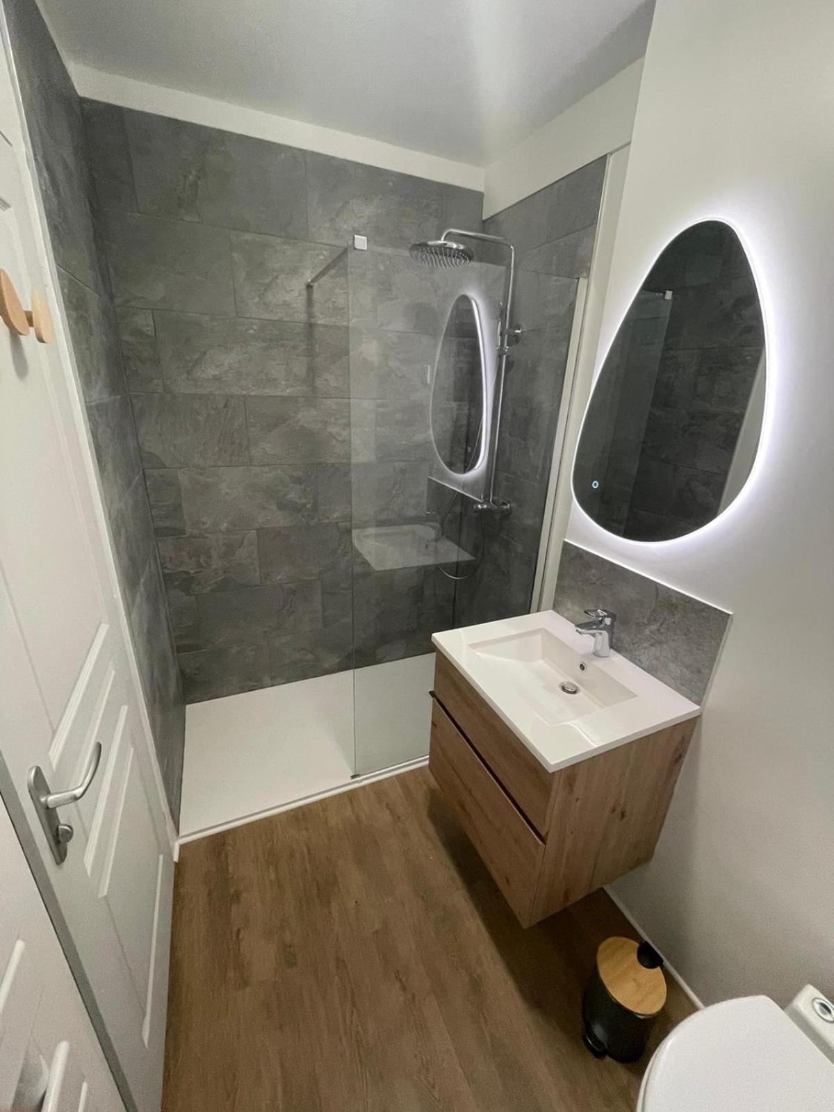 Chambre Confortable Avec Une Entree Independante - Parking & Acces Lille Facile 马尔康巴勒尔 外观 照片